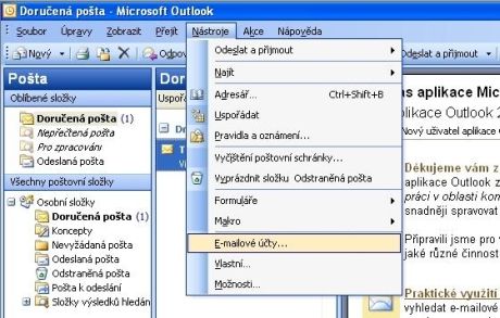 Outlook - emailové účty